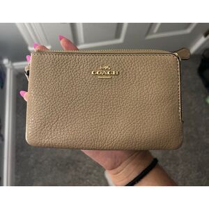 COACH Women's Double Corner Zip Wristlet Wallet Taupe w Gold Hardware AUTHENTIC